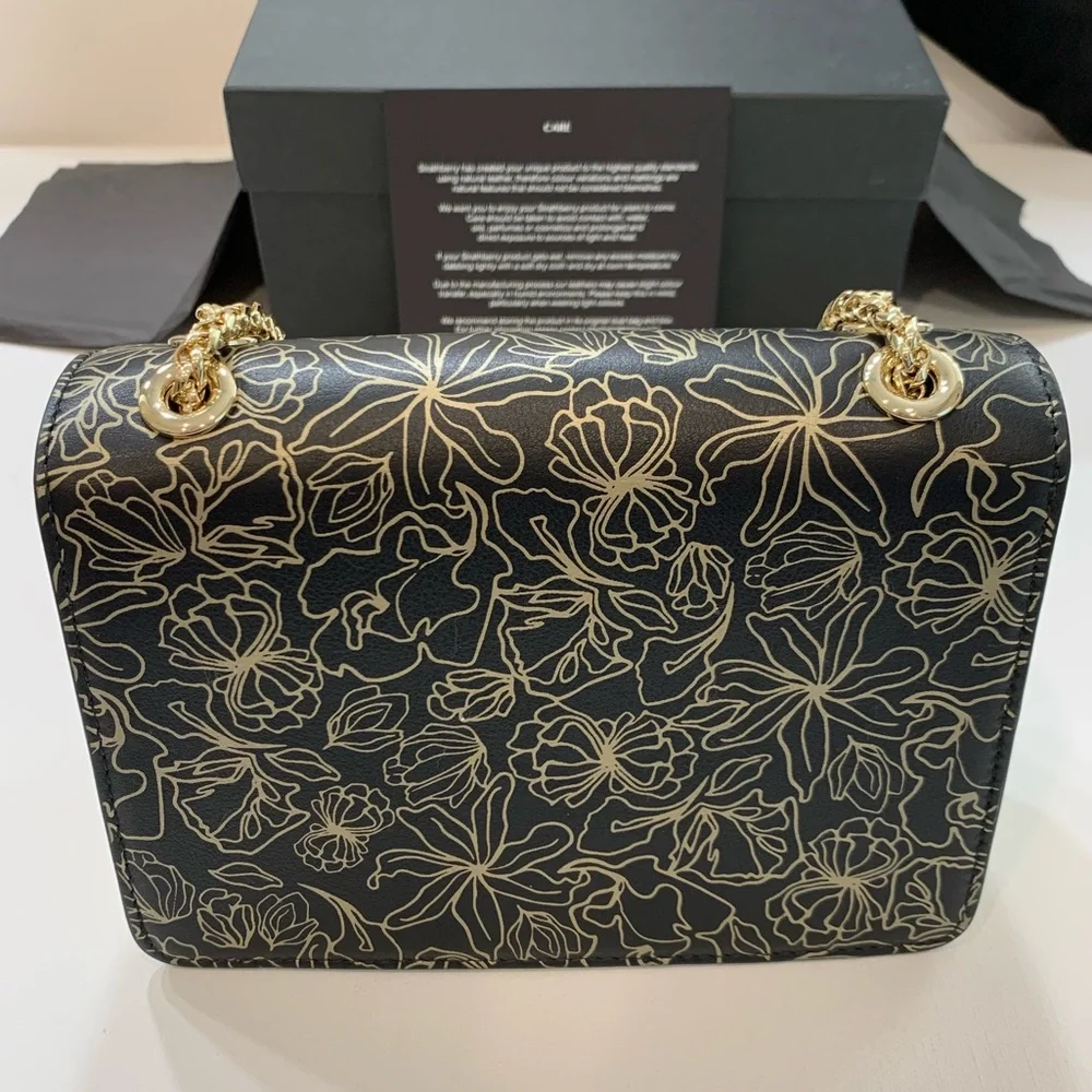 Rare Strathberry East West Mini - Black/Vanilla/Gold - Picture 2 of 16